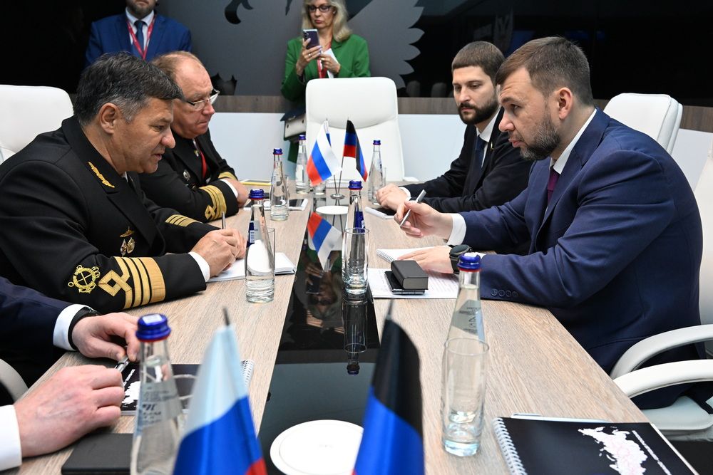 Денис Пушилин и Андрей Тарасенко обсудили очередной этап развития Мариупольского морпорта