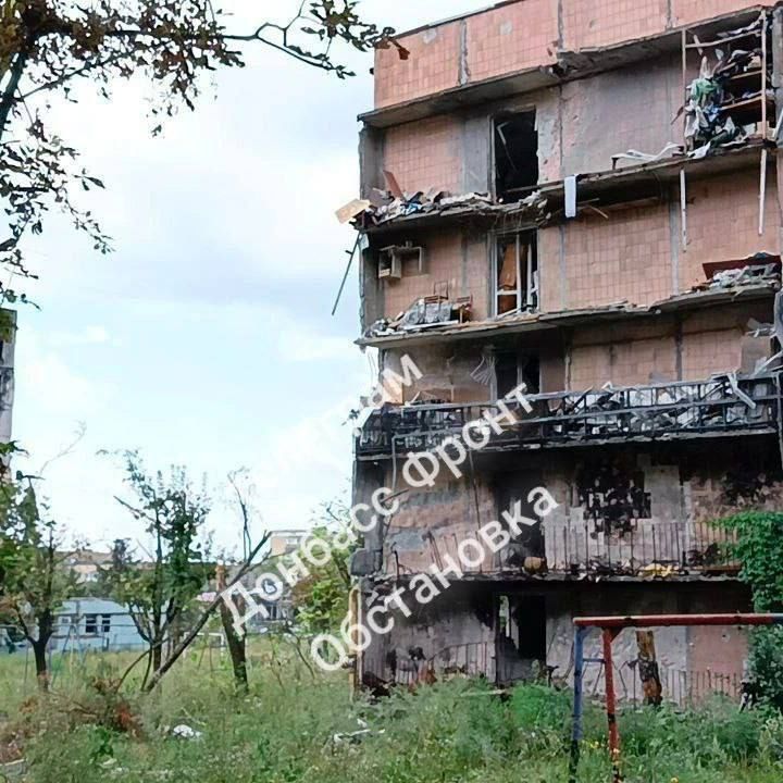 Борис Рожин: Угледар. Квартал многоэтажек. Основные бои сейчас идут к востоку от трассы Константиновка-Угледар и в районе Константиновки