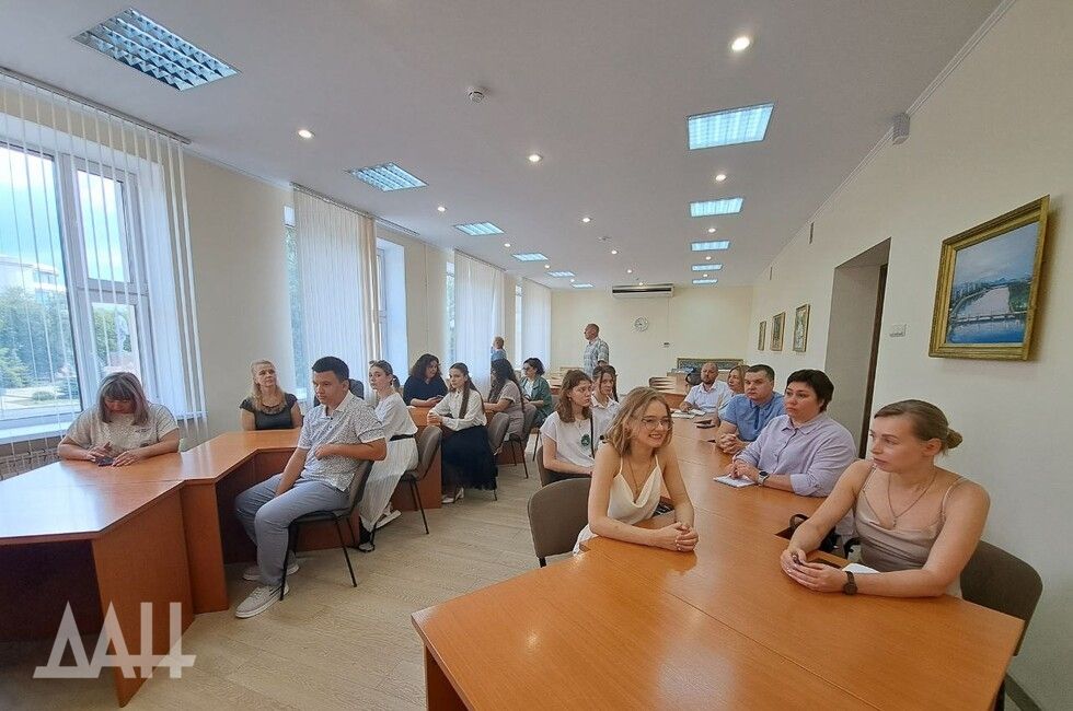 ������� ��������� �����������-����������, ������������ ���� ������� �������� �������