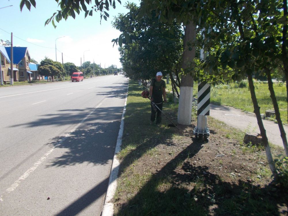 Работниками МУП «ЖРУ №6» города Углегорска 19 июня выполнялись работы: