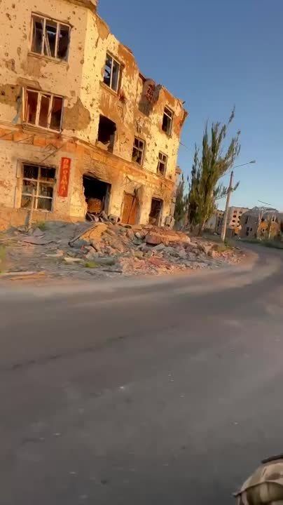 Nos oprateurs dans les ruines de Bakhmout