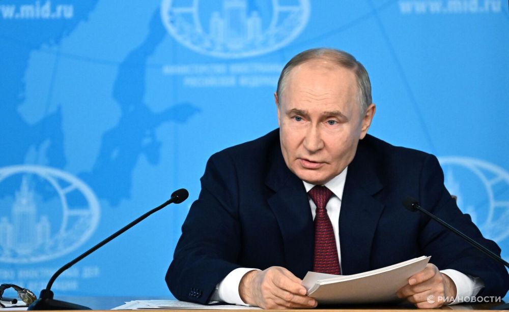 Блогер Хинкл: предложение Путина по Украине говорит о готовности РФ к миру