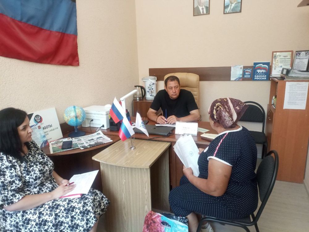 Сегодня, 19 июня , глава муниципального образования Волновахский муниципальный округ ДНР, Константин Зинченко провел прием...