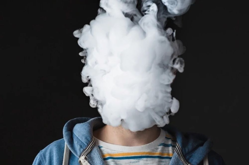 Александр Волошин: Запрет на ввоз и продажу электронных сигарет вступил в силу в Казахстане