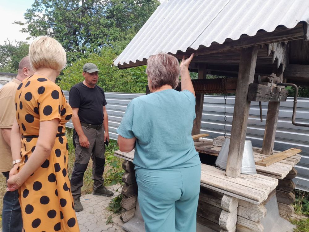 Константин Зинченко: В ходе поездки в Донское проверил состояние местного колодца
