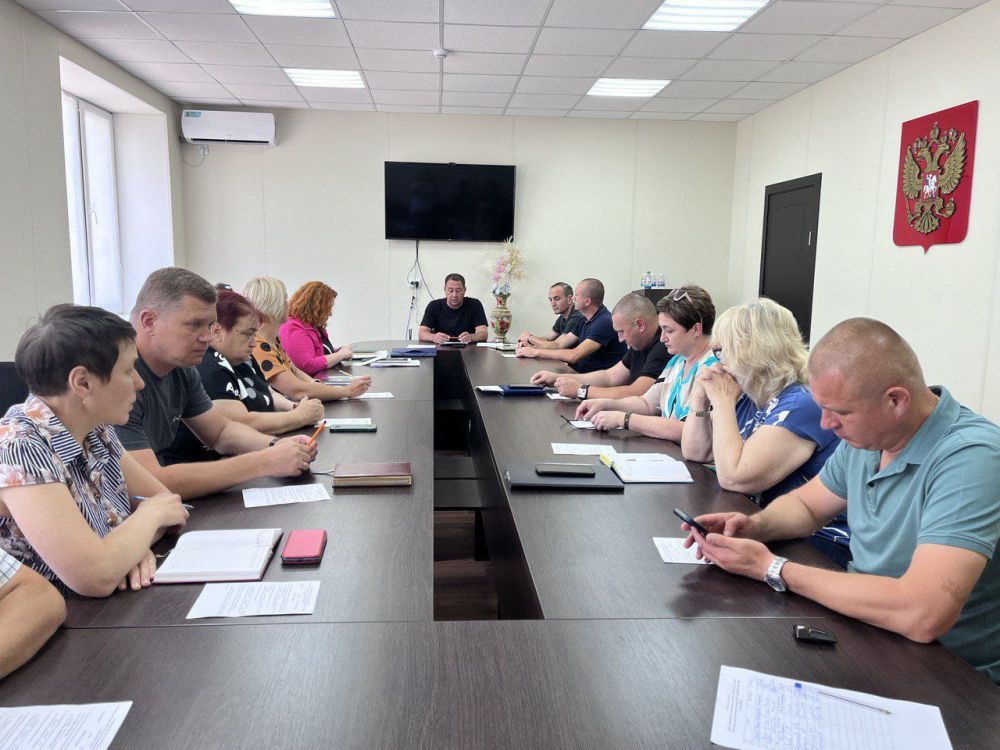 Константин Зинченко: Провел заседание Местного политического совета Волновахского местного отделения Всероссийской политической Партии "ЕДИНАЯ РОССИЯ"