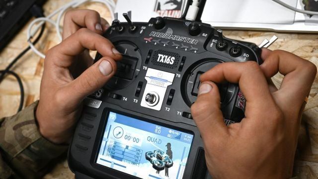 Борис Рожин: Операторы БПЛА ГрВ "Восток" используют тяжелые промышленные коптеры на Южно-Донецком направлении