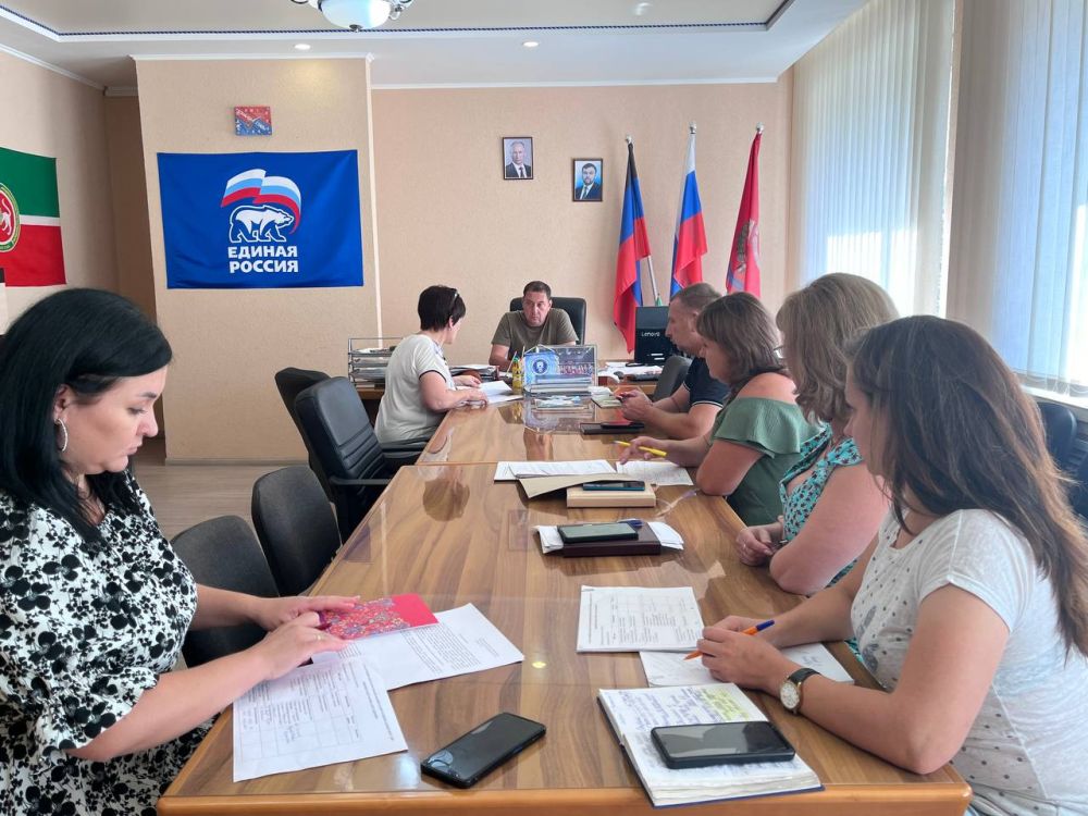 Константин Зинченко: На сегодняшнем приеме граждан ответил на вопросы о компенсации за утраченное жильё, о восстановлении жилья и другие