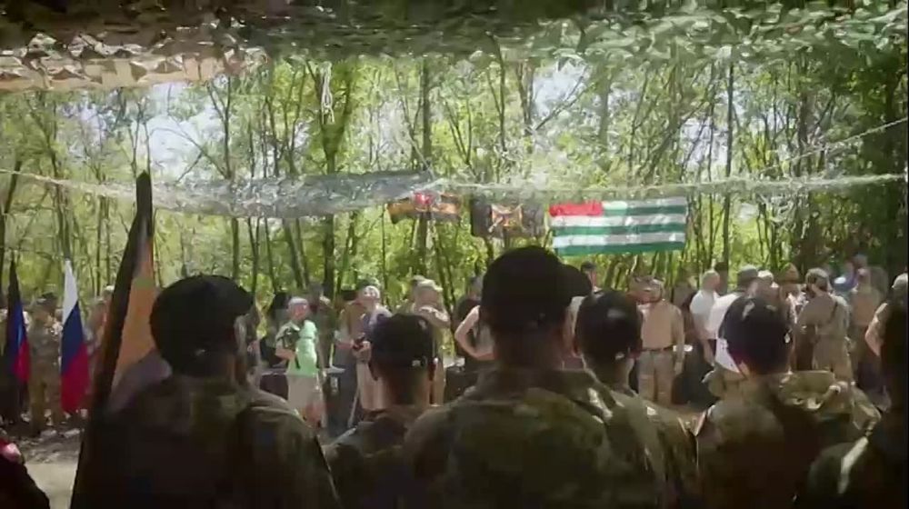 В какой-то момент схватил дорожный рюкзак и рванул в Пятнашку @pyatnashka_abkhazi /