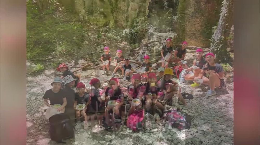 Сенатор России от ДНР Александр Волошин привёз гуманитарную помощь в медицинское учреждение Киевского района Донецка