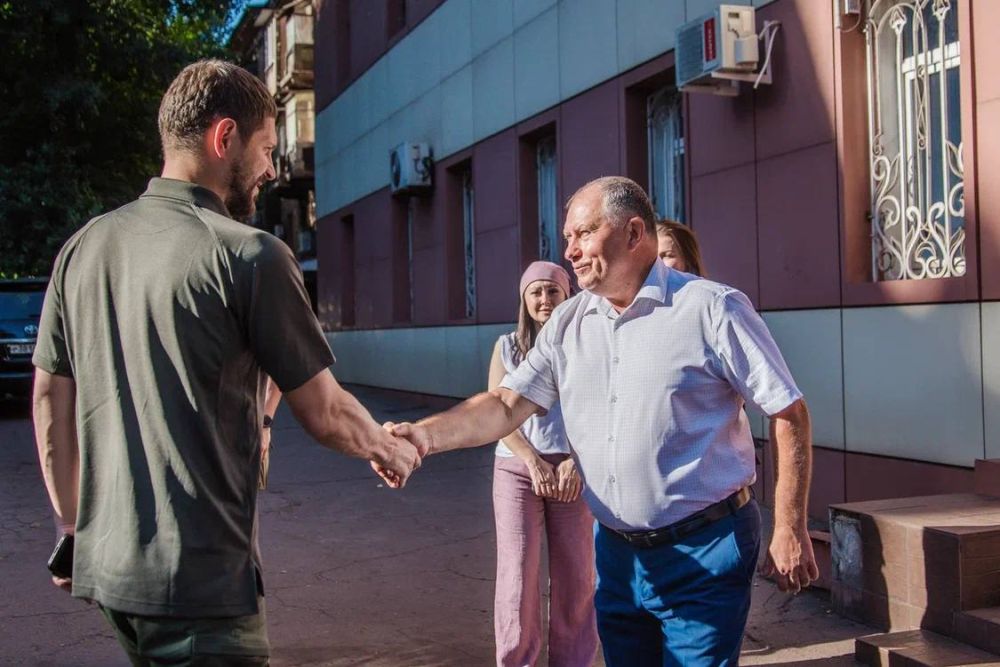Александр Волошин: Провел встречу с жителями города Енакиево