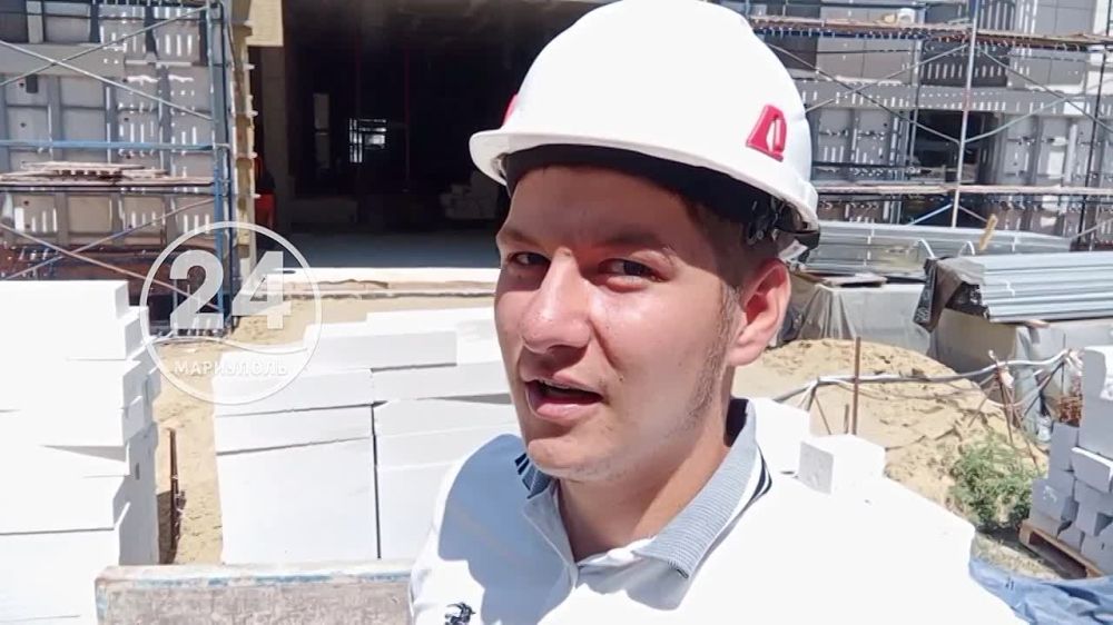 На территории мариупольского ЦПМСП №3 с нуля возводят 2 новых здания - корпус вспомогательных служб и диагностический корпус