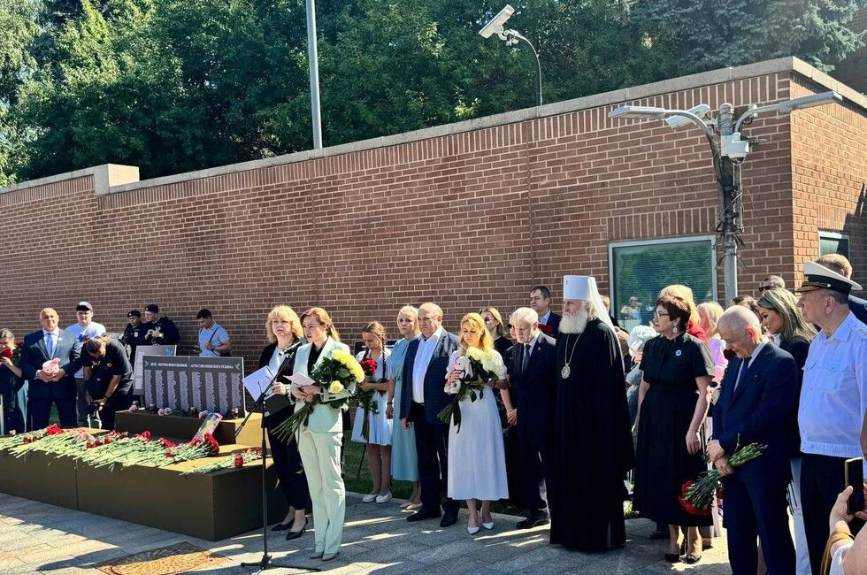 � ������ ������ ����� ������ � �����-������� ���������� �������� � ���������� ���