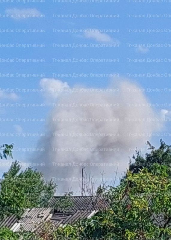 Борис Рожин: В Красном Лимане после прилетов ФАБ-250 и ОДАБ-1500 горит центр юридических консультаций