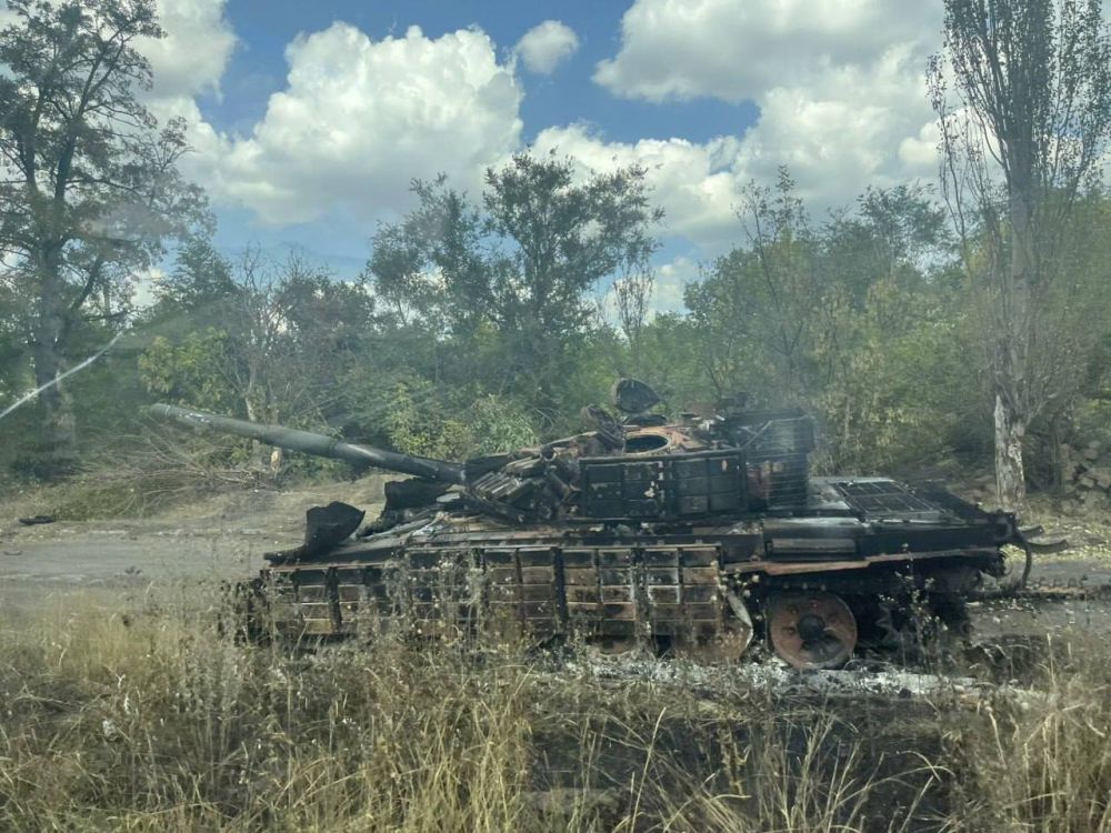 Борис Рожин: Уничтоженный Т-72АВ всу рядом с н.п