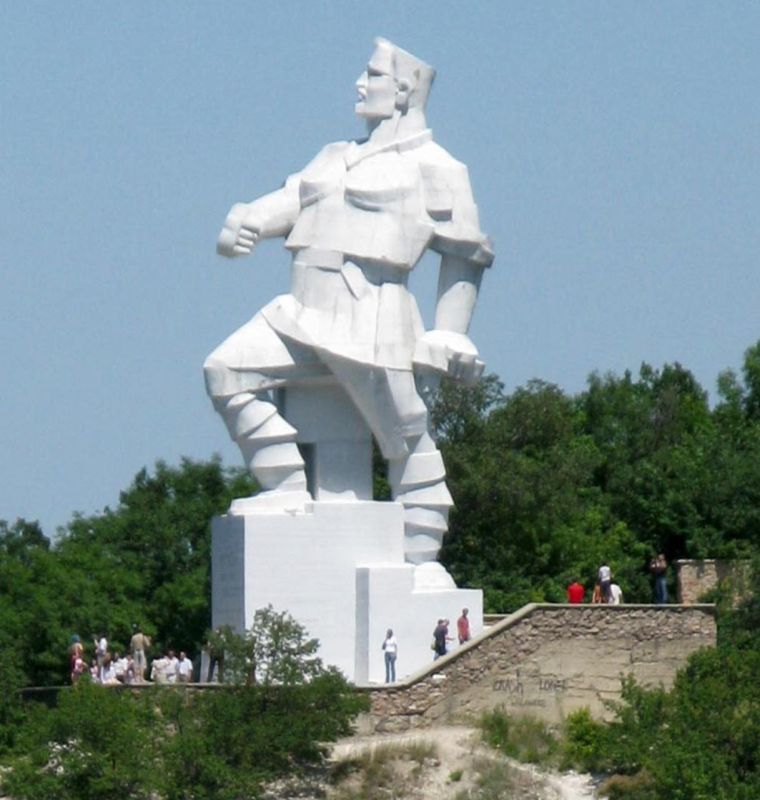 �������� ��������: ������� - ����� 100 ��� � ������� �������� ������� ����� � ��������� ����������� ��������� ������-��������, ���������� �������� ����������, �� ������ ����� � ��������