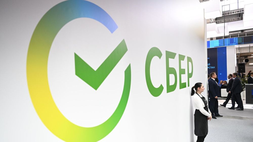 Сберу в новых регионах – месяц. Как работают российские банки в ЛДНР