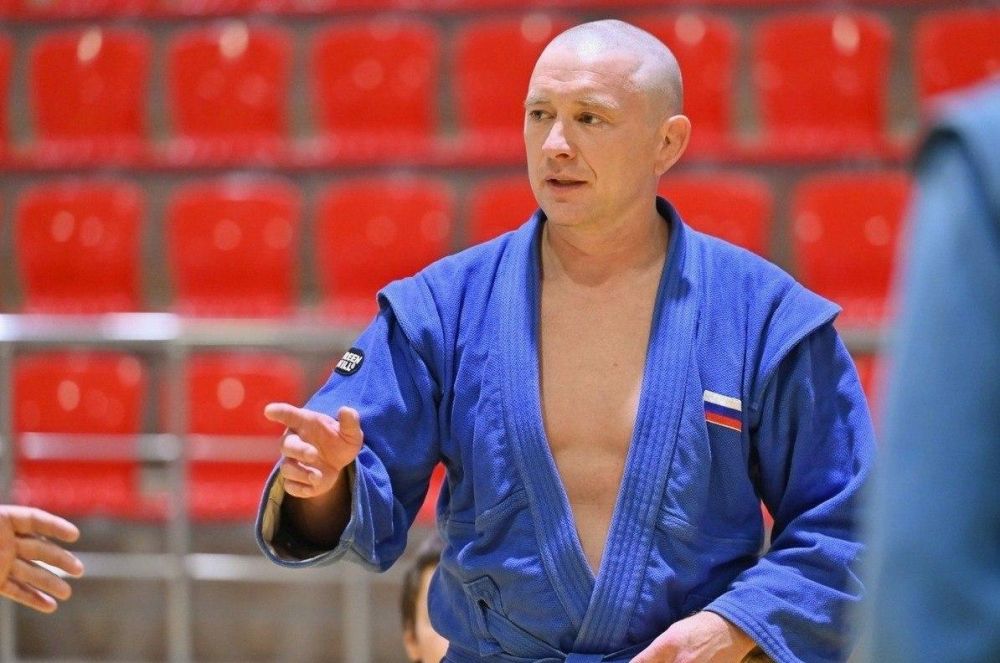 Горловские самбисты посетили мастер-класс двукратного чемпиона мира