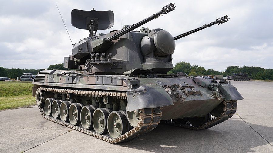 ��� ��������� �� ����� ���� ��������� ������� ����� 30 ������ Leopard 1A5, 400 ���������� MRAP, 4 ��� IRIS-T, 12 ���������� ������ PzH 2000, 4 ��� Zuzana 2 � 10 ��� Gepard, ������ ������������� ���������� ������ ������� ��������