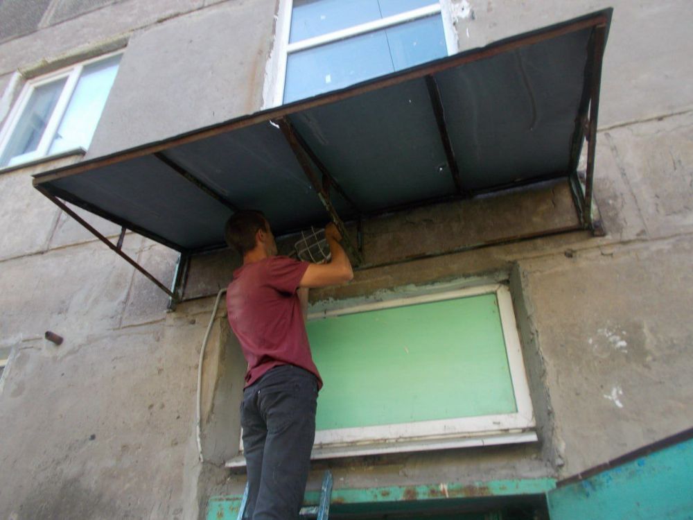 Работниками МУП «ЖРУ №6» города Углегорска 20 августа выполнялись работы: