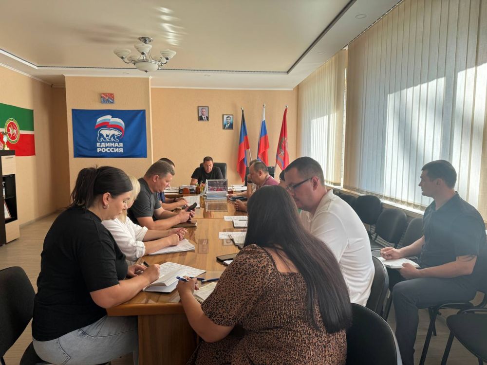 Константин Зинченко: Провел совещание по вопросу организации похоронного дела