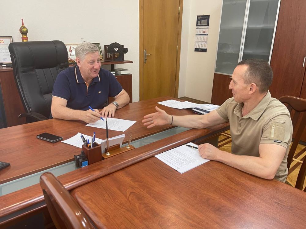 Андрей Чертков: Встретился с Николем Цигановым, вице-губернатором Ленинградской области, курирующим ее представительство в нашей Республике