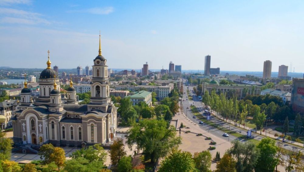 Глава ДНР Денис Пушилин в ходе оперативного совещания с руководителями органов исполнительной власти и главами муниципальных...