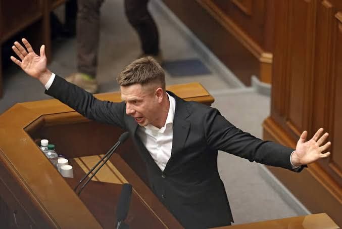 Украинский депутат Алексей Гончаренко* заявил, что ситуация на Покровском направлении близка к катастрофе