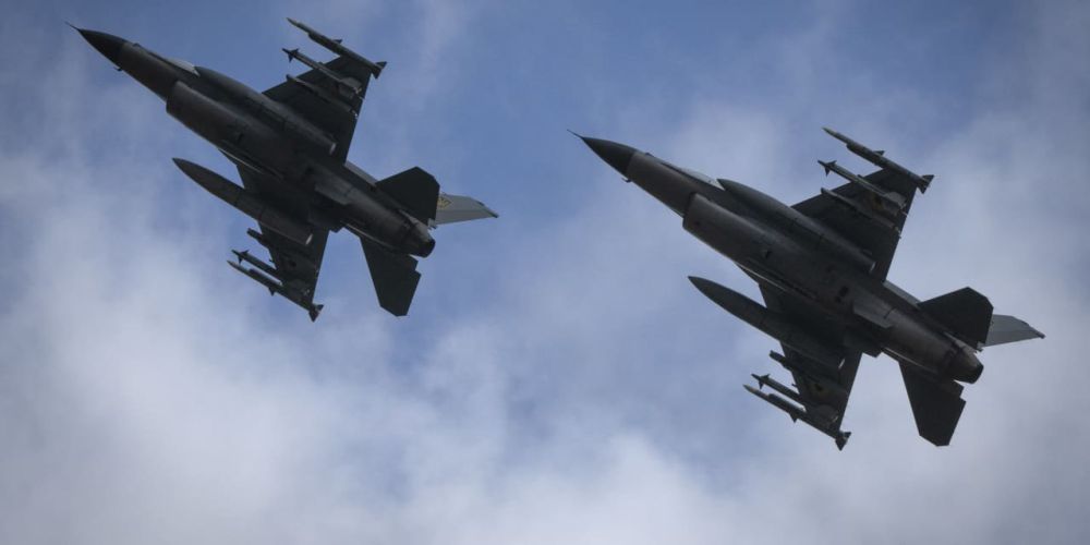 ����� �������: � ���������� �������� ������������ ������ ������� ����������� F-16 �� �������, ������� ���������� ����� �� ���������� Abrams, Challenger 2 � Leopard