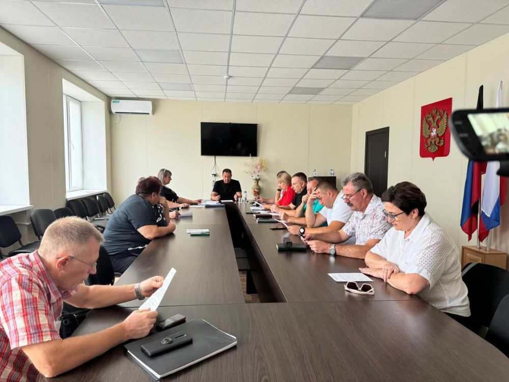 Константин Зинченко: Провел заседание Местного политического совета Волновахского местного отделения Всероссийской политической Партии "ЕДИНАЯ РОССИЯ"