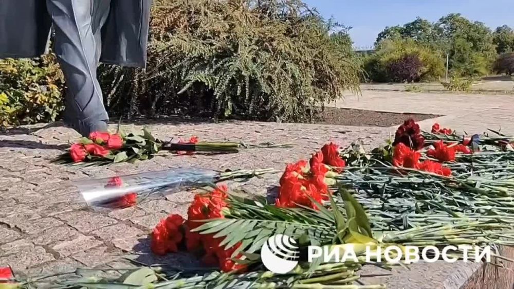 � ������� ��������� ����� � ��������� ��������� ������� ���� � ����� ��� ������ ������� � ������ ��������� �� ��� ��� ������, �������� ������������� ��� �������