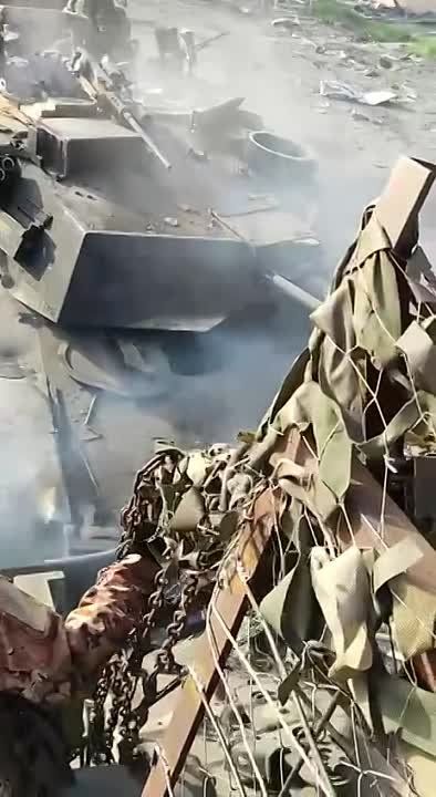 ������ � ��������� ������������ ������ Abrams ��������� ���������� ����� � ���
