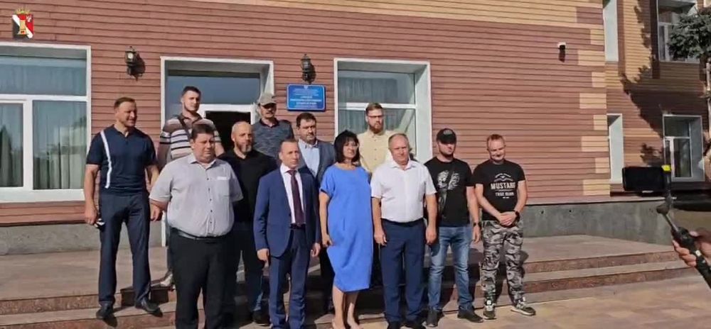 Совместно с вице-губернатором Ленинградской области Николаем Цигановым посетил линейку, посвящённую Дню знаний!