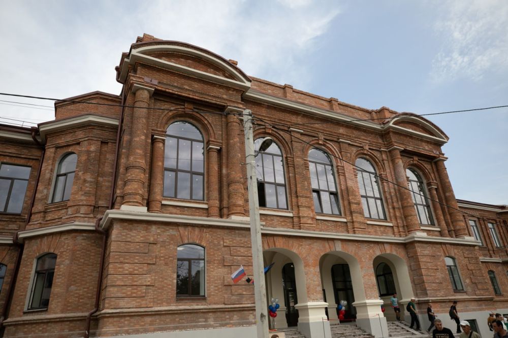 Олег Моргун: По приглашению вице-губернатора Ленинградской области Николая Циганова принял участие в торжественной линейке по случаю начала учебного года в Институте среднего профессионального образования ФГБОУ ВО «ПГТУ»