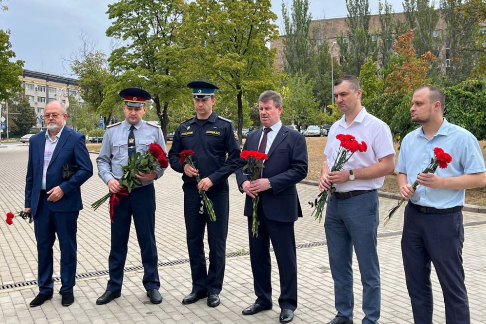 ��������� ������ ������ �� �������� �������� ���������� ������ ������� � ������������ �� ��� ������������ � ������ � �����������