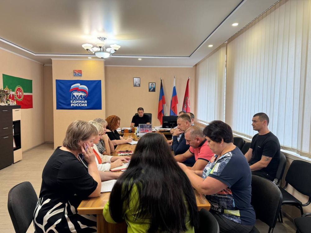 Константин Зинченко: Провел совещание по вопросу организации похоронного дела