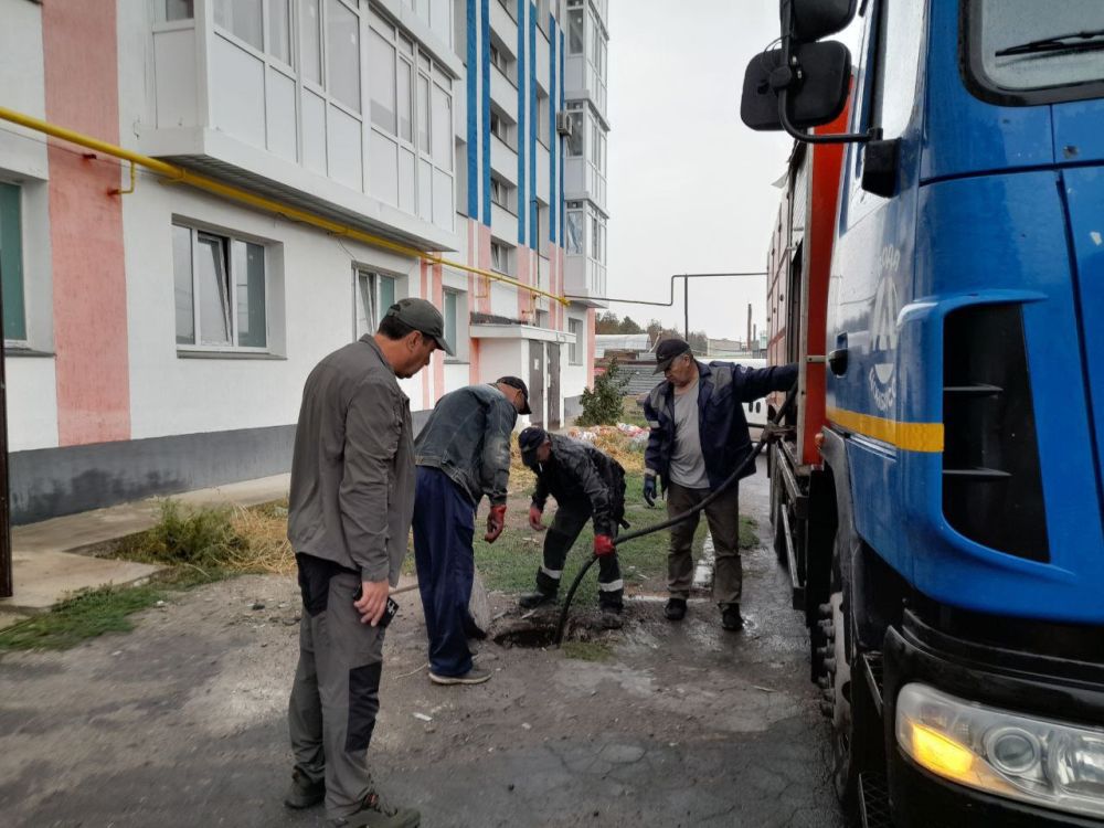 Константин Зинченко: По поручению Главы ДНР Дениса Пушилина выехал по обращению жителей для решения проблемы в жилищно-коммунальной сфере