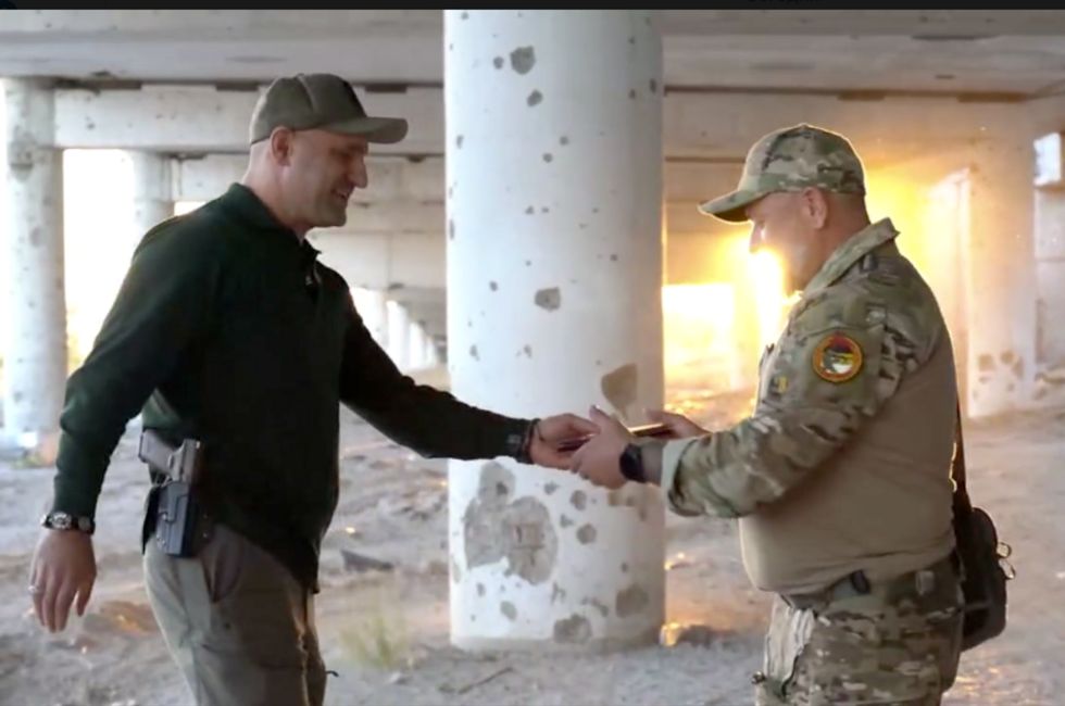 ���� � �������� ��������� ������ ���������� ������� ������� ������ ����������� ������