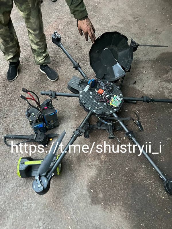 Борис Рожин: Направление Часов Яр.. Отжали у противника "Бабу-Ягу" почти целую, только черепушка треснула и нога отвалилась