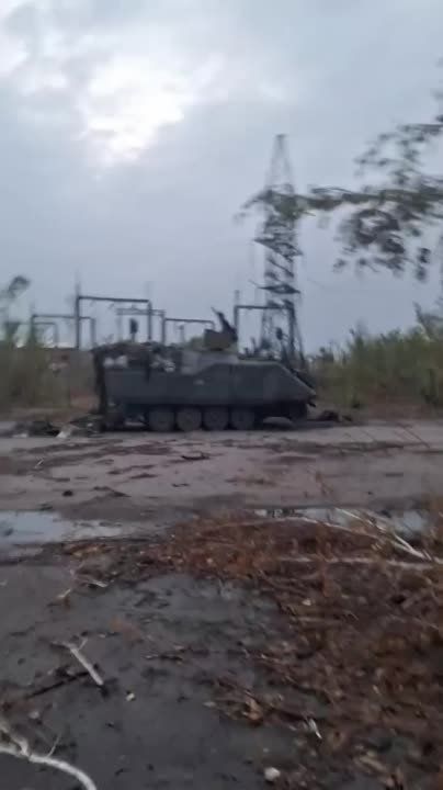 Борис Рожин: Выбитый гусеничный БТР YPR-765 в районе Дзержинска