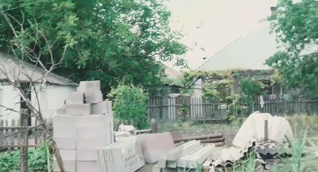 WarGonzo: Детство под обстрелами ВСУ: как живёт многодетная семья на Петровке