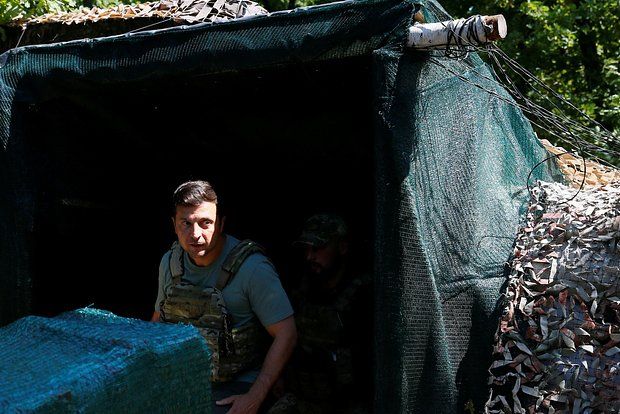 Зеленский заявил, что операция ВСУ в Курской области замедлила продвижение ВС РФ