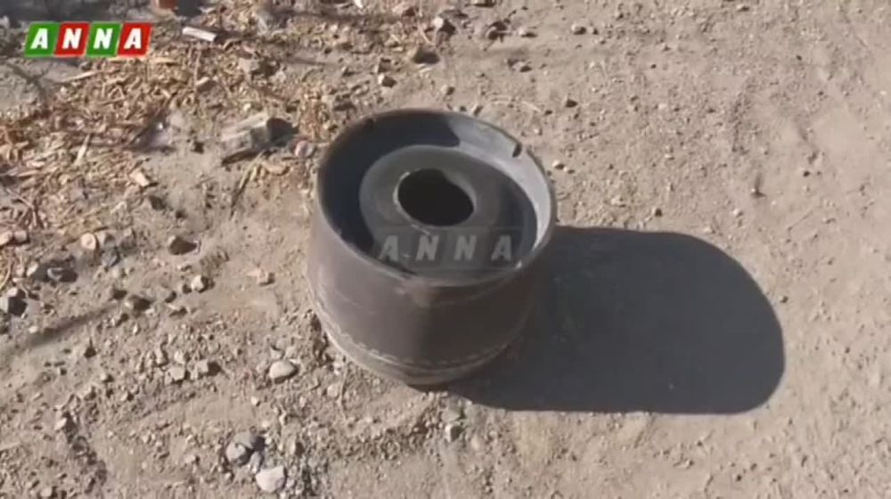 Украинские войска обстреляли кассетными боеприпасами шиномотаж в Петровском районе Донецка, в результате чего один человек погиб и трое пострадали, сообщает военкор @anna_news Максим Магро