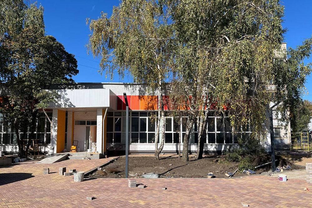 Игорь Лызов: Амурская область завершает благоустройство территории библиотеки