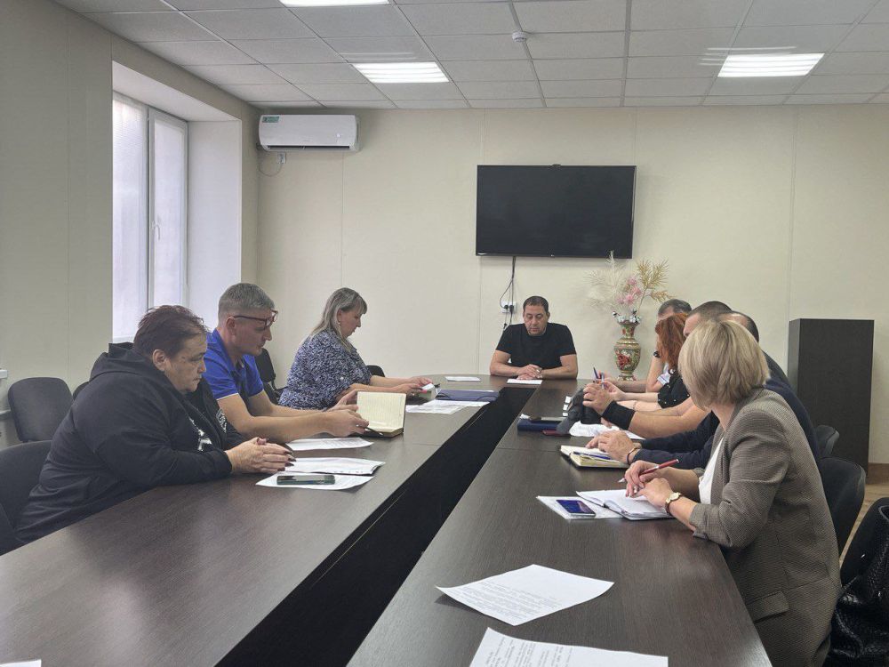 Константин Зинченко: Провел заседание Местного политического совета Волновахского местного отделения Всероссийской политической Партии "Единая Россия"