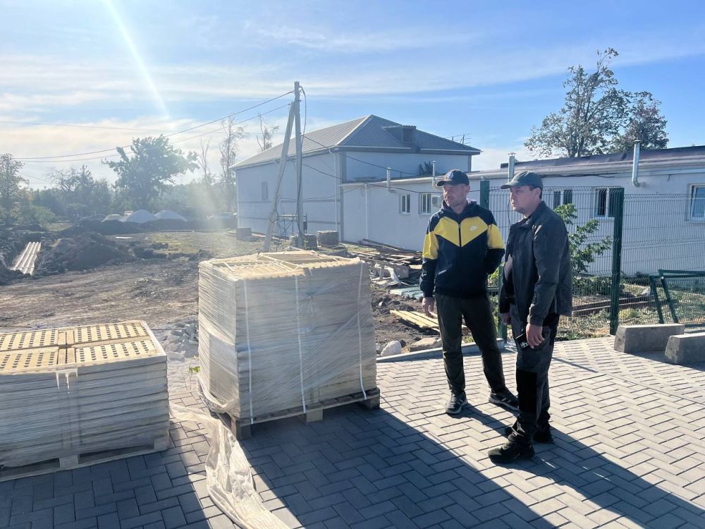 Константин Зинченко: Проверил ход строительных работ многофункционального спортивного комплекса «Северный характер», которые проводятся шефом-регионом Ямал