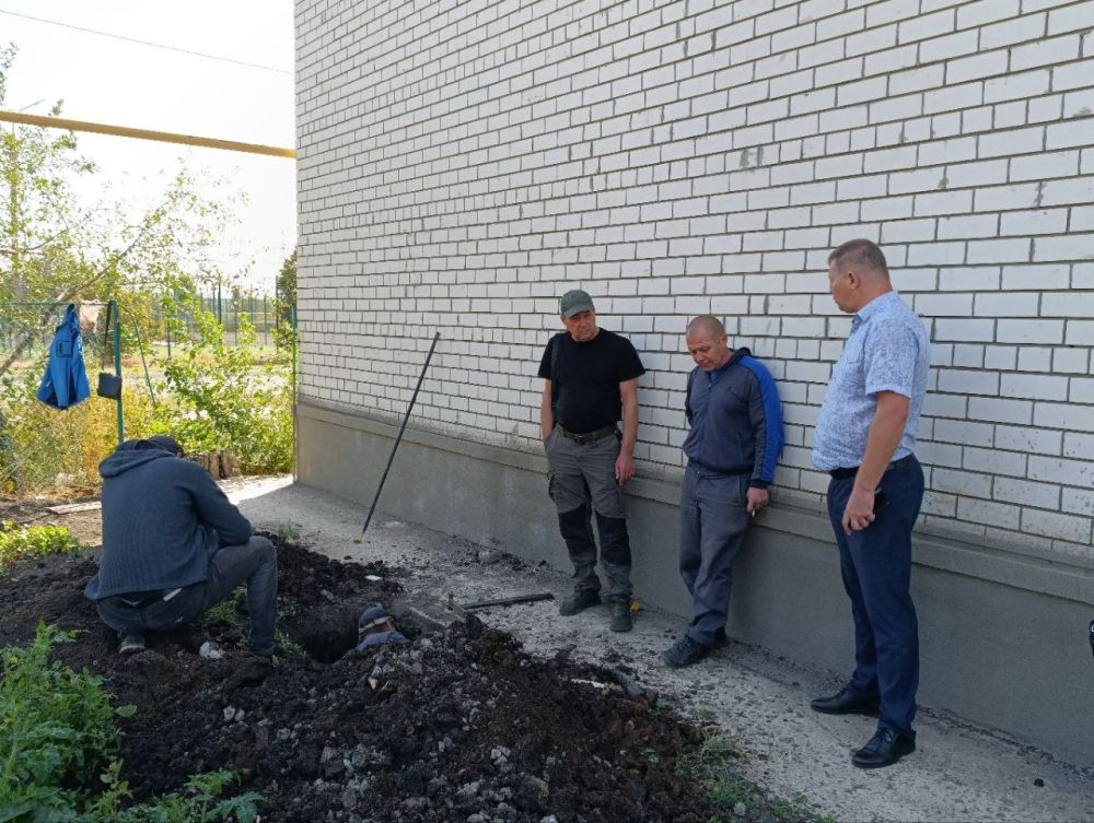 Константин Зинченко: По поручению Главы ДНР Дениса Пушилина выехал по обращению жителей для решения проблемы в жилищно-коммунальной сфере