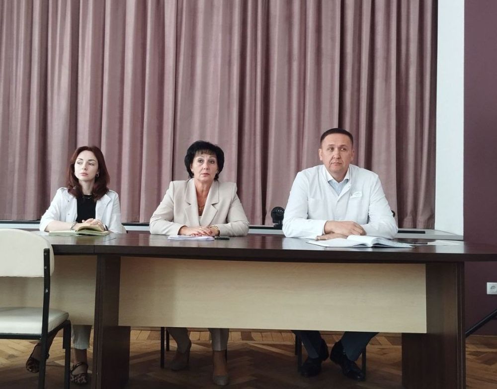 ��������� ��������: �������, 4 �������, ������� ������� � �������� ����������� ����������� ��������� �������� �. ��������