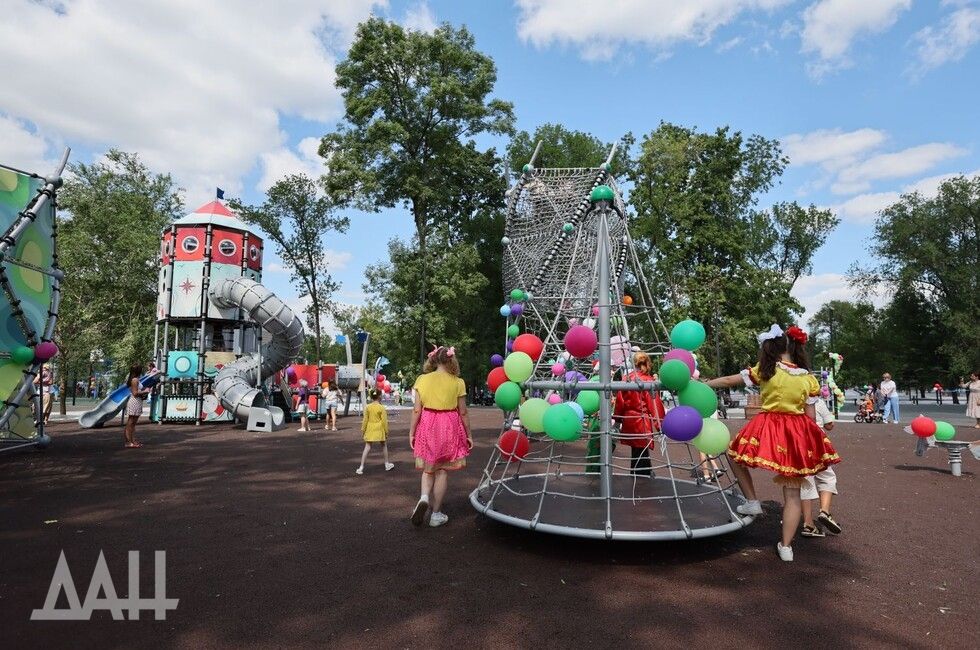 ����� 50 ������ � ������� ������������ � �������� � ���������� �� ����� ����