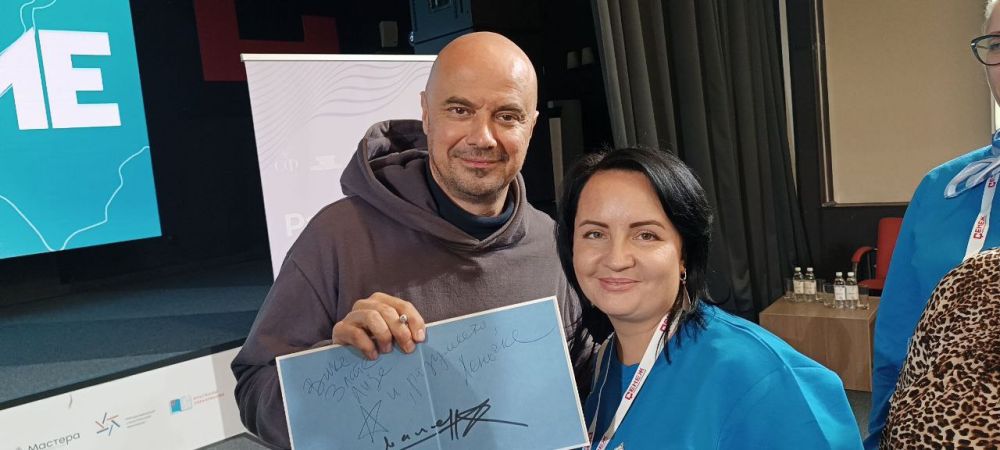 Заместитель главы администрации Волновахского МО Елена Снисаренко принимает участие в программе «Женщина-лидер. Региональный поток»